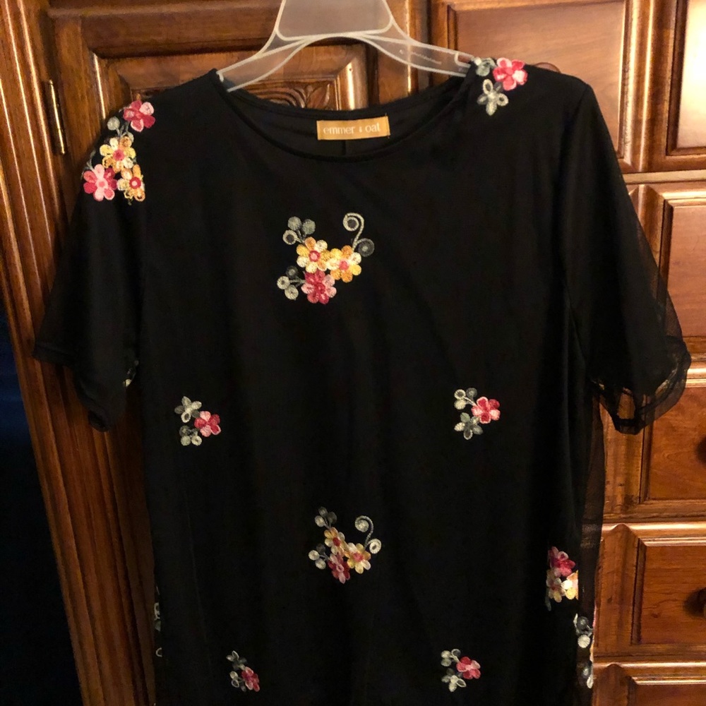 Short sleeve blouse
